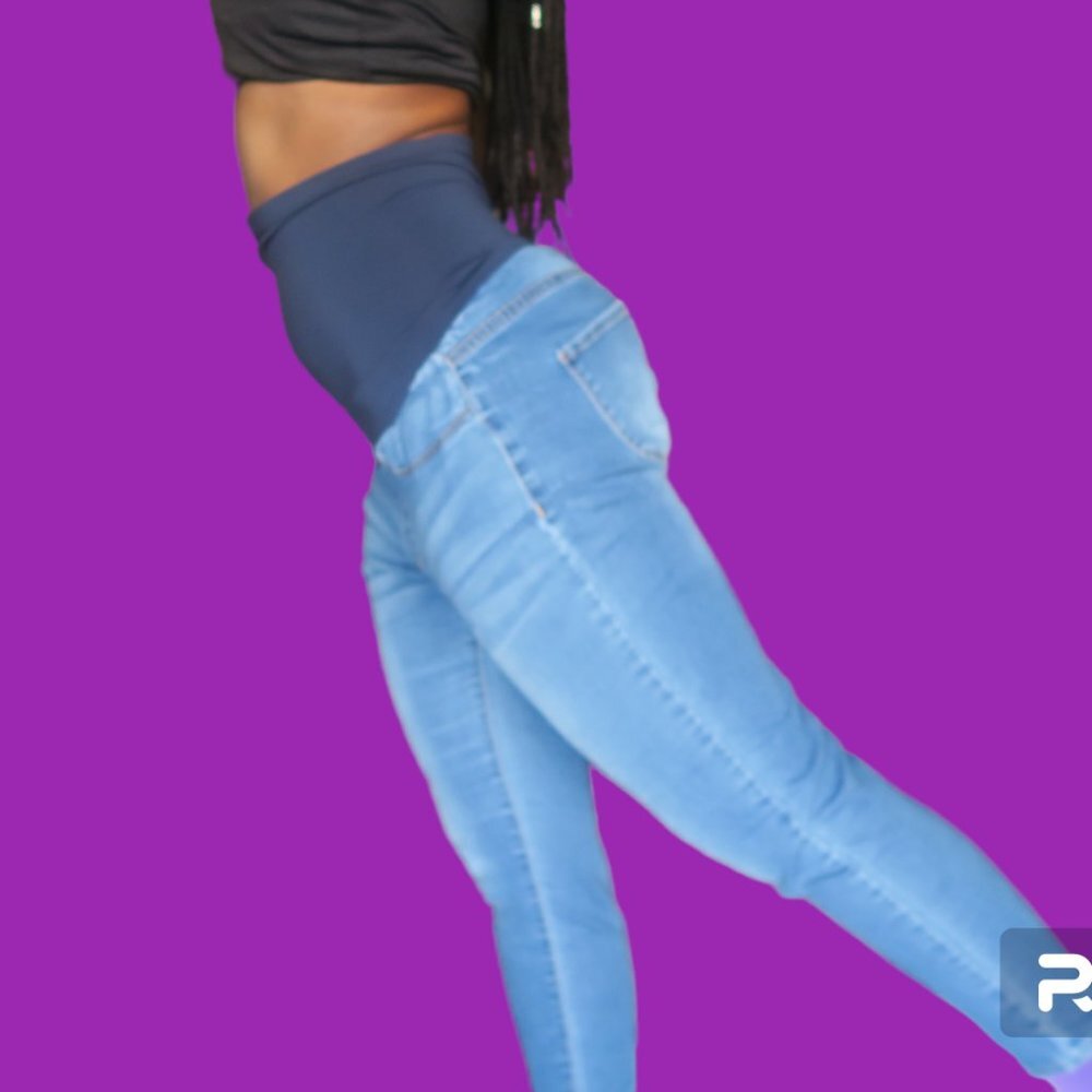 S.O.N.G Maternity maternity denim jeans in navy blue and blue size large.